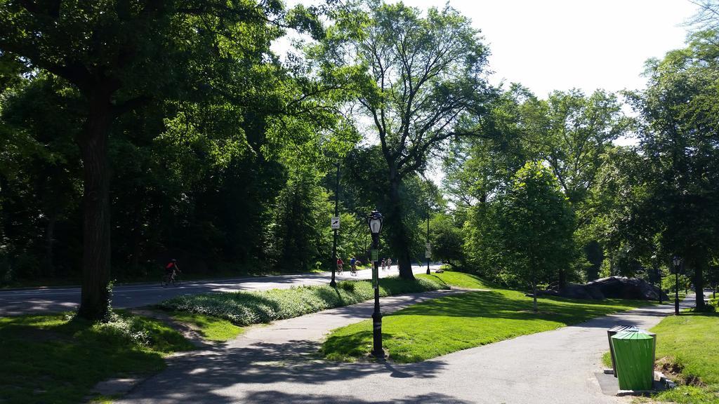 The Central Park North New York Eksteriør bilde